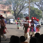 Traditionelle Tanzvorführung zum Neujahrstag im Tibetan Settlement